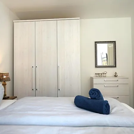 Apartamento Bernstein & Breakfast 04 *