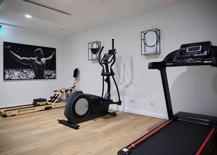 Bernstein & Breakfast 04 *